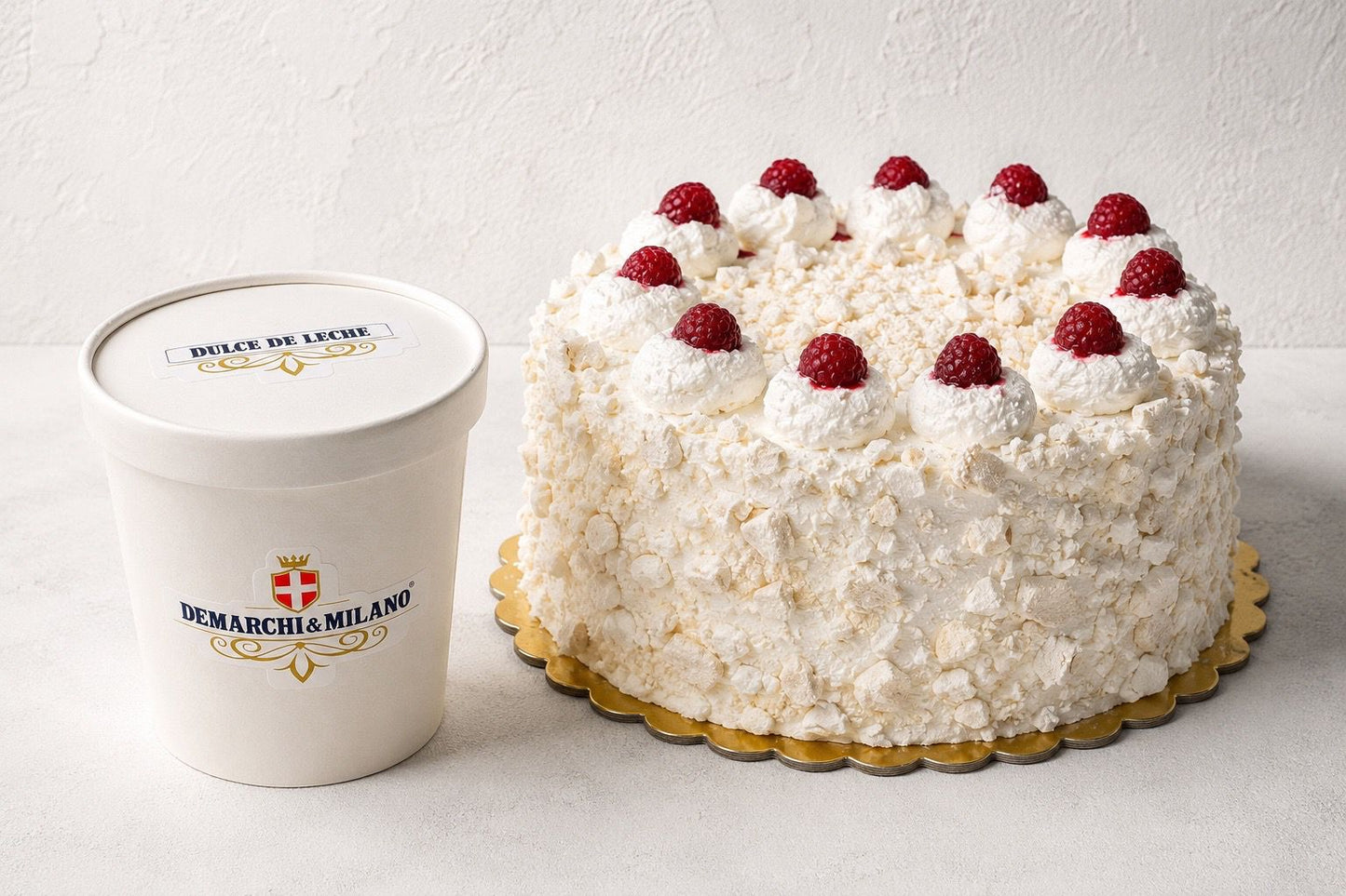 Torta Merengue Frambuesa + Helado dulce de leche